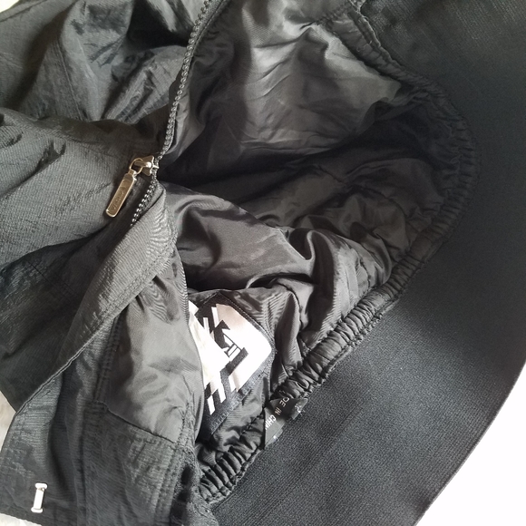 Vintage Tyrolia High Waisted Skiwear Skiboarding Stirrup Black Pants - Picture 7 of 11